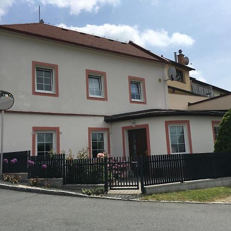 Apartman Pod Synagogou Humpolec Luaran gambar